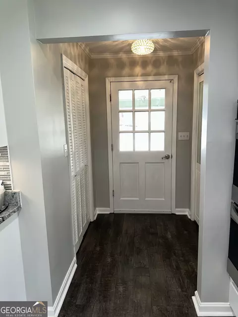 Entry Way - 500 Payne Pl, Dublin, GA 31021 photo 1 of 7