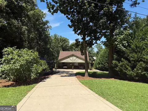 153 Lakeshore Dr, Eatonton, GA 31024