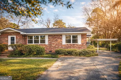 374 Tanglewood Dr, Millen, GA 30442