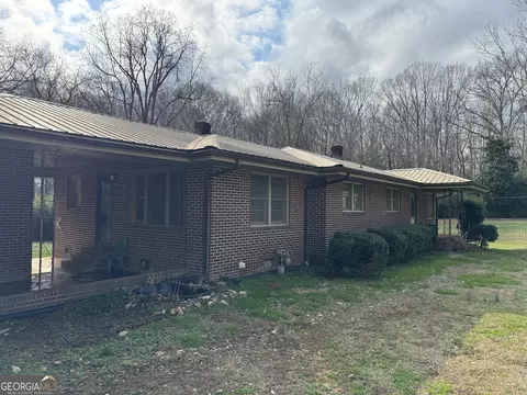 2023 Bowman Hwy NW, Dewy Rose, GA 30634