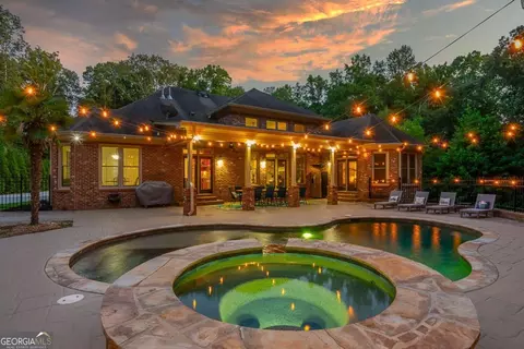Exterior - 644 Herring Rd, Grayson, GA 30017 photo 2 of 17