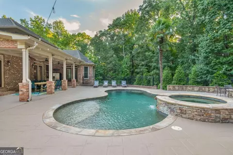 Exterior - 644 Herring Rd, Grayson, GA 30017 photo 9 of 17