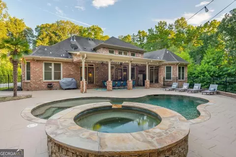 Exterior - 644 Herring Rd, Grayson, GA 30017 photo 11 of 17