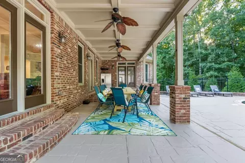 Exterior - 644 Herring Rd, Grayson, GA 30017 photo 7 of 17