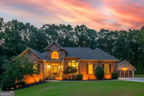 644 Herring Rd, Grayson, GA 30017