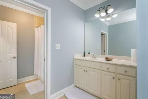 Bath - 644 Herring Rd, Grayson, GA 30017 photo 7 of 8