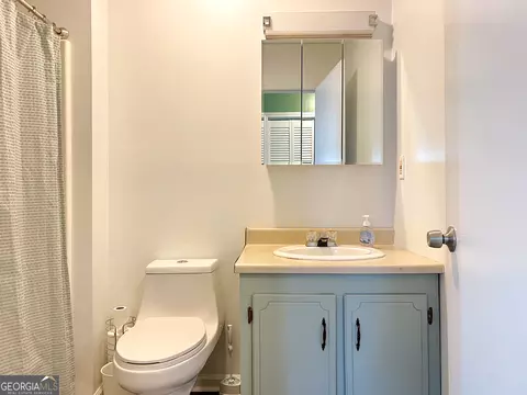 Bath - 19 Fallin Rd, Thomaston, GA 30286 photo 1 of 2