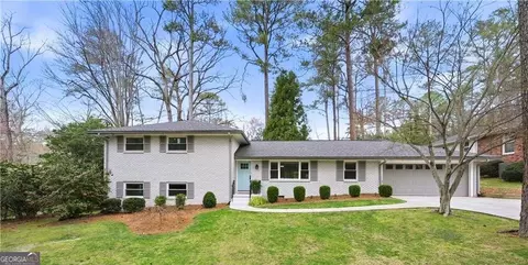 2878 Blackwood Rd, Decatur, GA 30033