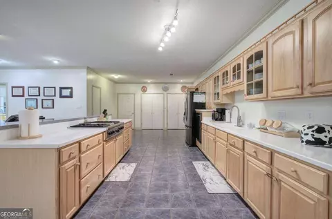Kitchen - 265 Evans Dr, Buchanan, GA 30113 photo 3 of 8
