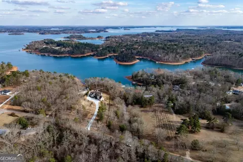 590 Rainbow Dr, Hartwell, GA 30643