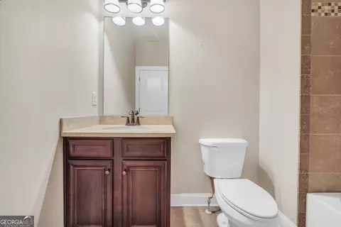 Bath - 262 Shellbark Dr, Mcdonough, GA 30252 photo 3 of 6