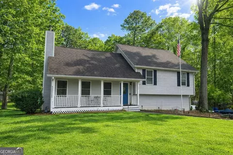 396 Walnut Dr, Woodstock, GA 30189