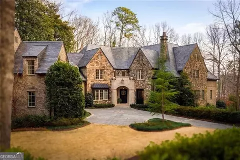 660 W Conway Dr NW, Atlanta, GA 30327