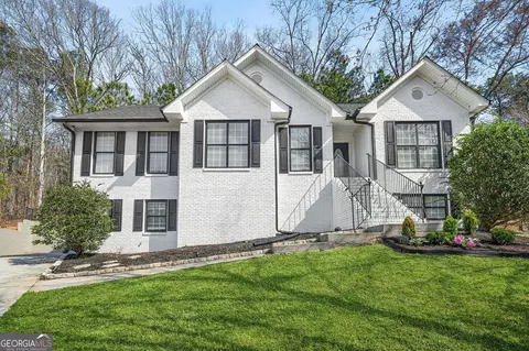 530 Alcovy Springs Dr, Lawrenceville, GA 30045