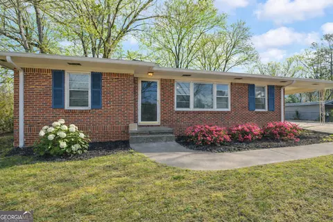 93 Hickory Cir, Toccoa, GA 30577