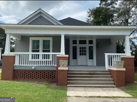 95 S Dooley St, Hawkinsville, GA 31036