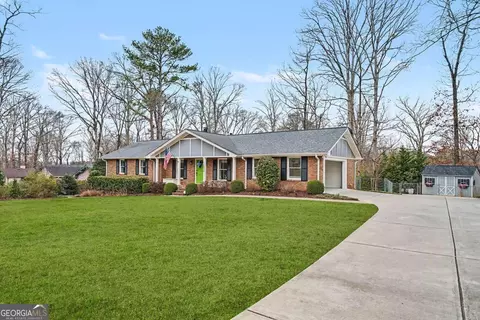 3690 Hickory Cir SE, Smyrna, GA 30080