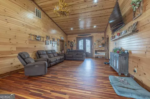 45 J Davis Rd, Tallapoosa, GA 30176