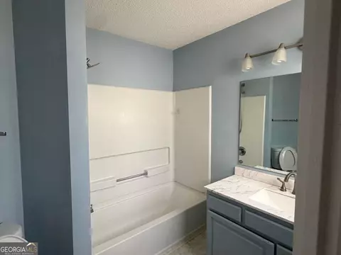 Bath - 2409 Brianna Dr, Hampton, GA 30228 photo 4 of 6
