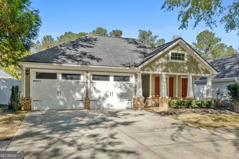 150 Cottage Club Dr, Locust Grove, GA 30248