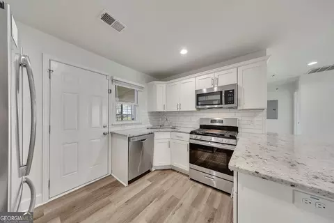 Kitchen - 3940 Forrest Ct, Chamblee, GA 30341 photo 2 of 3