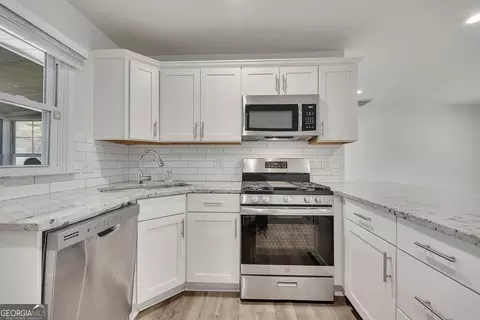 Kitchen - 3940 Forrest Ct, Chamblee, GA 30341 photo 3 of 3