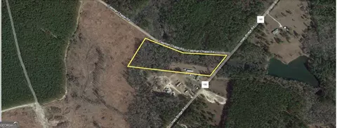 742 Halls Bridge Rd, Swainsboro, GA 30401