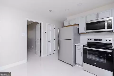 Entry Way - 210 Webb St, Warner Robins, GA 31093 photo 1 of 1