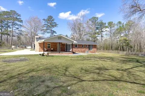 Exterior - 210 Webb St, Warner Robins, GA 31093 photo 5 of 10