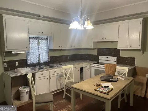 Kitchen - 124 Harper St, Jackson, GA 30233 photo 2 of 2