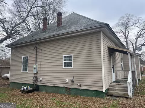 Exterior - 124 Harper St, Jackson, GA 30233 photo 3 of 4