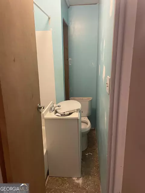 Bath - 124 Harper St, Jackson, GA 30233 photo 1 of 2