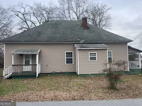 Exterior - 124 Harper St, Jackson, GA 30233 photo 2 of 4