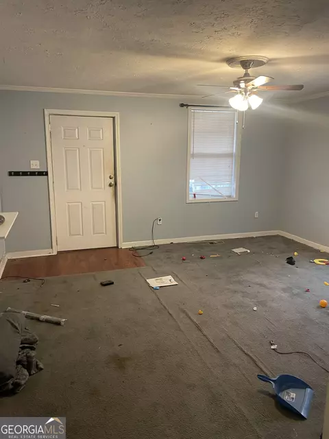 Living - 124 Harper St, Jackson, GA 30233 photo 3 of 3
