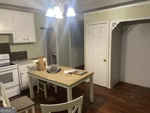 Entry Way - 124 Harper St, Jackson, GA 30233 photo 3 of 5