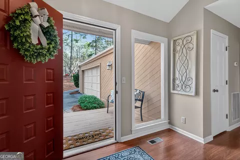 Entry Way - 2005 Foxcroft Dr, Lagrange, GA 30240 photo 2 of 3