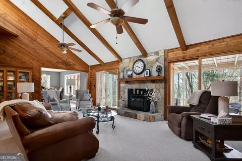 Living - 2005 Foxcroft Dr, Lagrange, GA 30240 photo 2 of 3