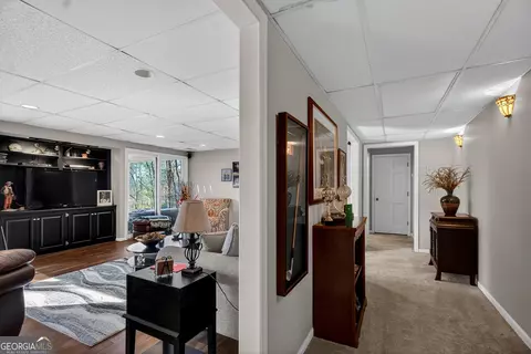 Entry Way - 2005 Foxcroft Dr, Lagrange, GA 30240 photo 3 of 3