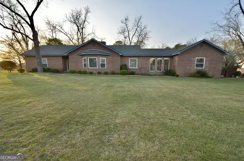 614 9th Ave, Eastman, GA 31023