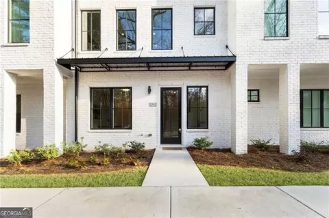 2202 Carlton Ct, Atlanta, GA 30318