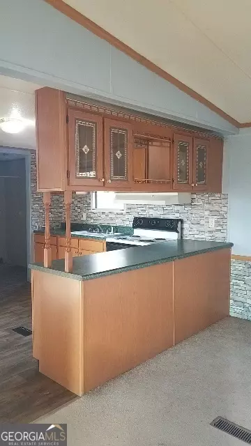 Kitchen - 2331 Kesler Rd, Carnesville, GA 30521 photo 2 of 3