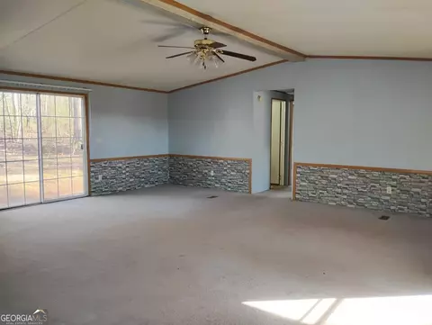 Living - 2331 Kesler Rd, Carnesville, GA 30521 photo 5 of 12
