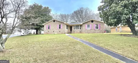 2504 Bedford Pl, Macon, GA 31211