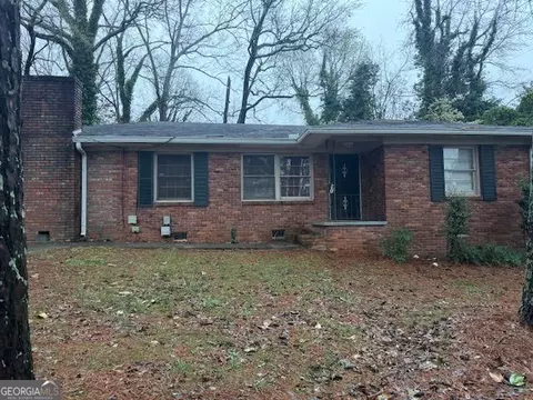 2379 Wynona Dr, Marietta, GA 30060