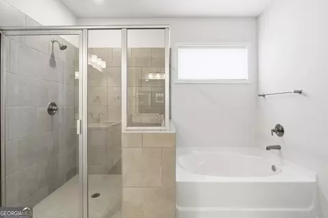 Bath - 252 Carmichael Dr, Canton, GA 30115 photo 2 of 5