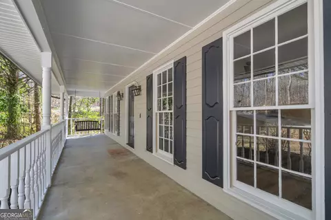 Exterior - 694 Lovers Ln, Toccoa, GA 30577 photo 4 of 5