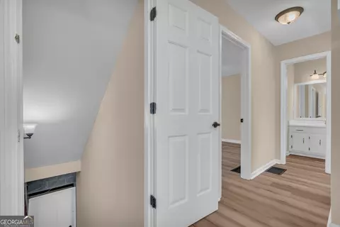 Entry Way - 694 Lovers Ln, Toccoa, GA 30577 photo 3 of 6
