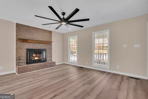 Living - 694 Lovers Ln, Toccoa, GA 30577 photo 1 of 4
