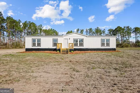 4030 Lake Mayers Rd, Baxley, GA 31513