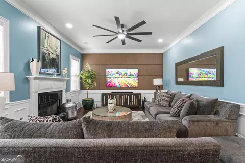 Living - 132 Luke Cv, Hampton, GA 30228 photo 3 of 5